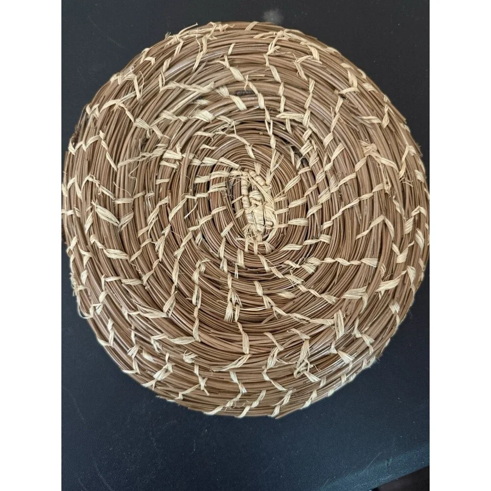 Handmade Coushatta Style Pine Needles and Raffia Flat Basket